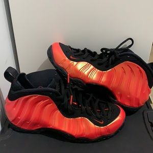 COPY - Nike Air Foamposite One Habanero Red